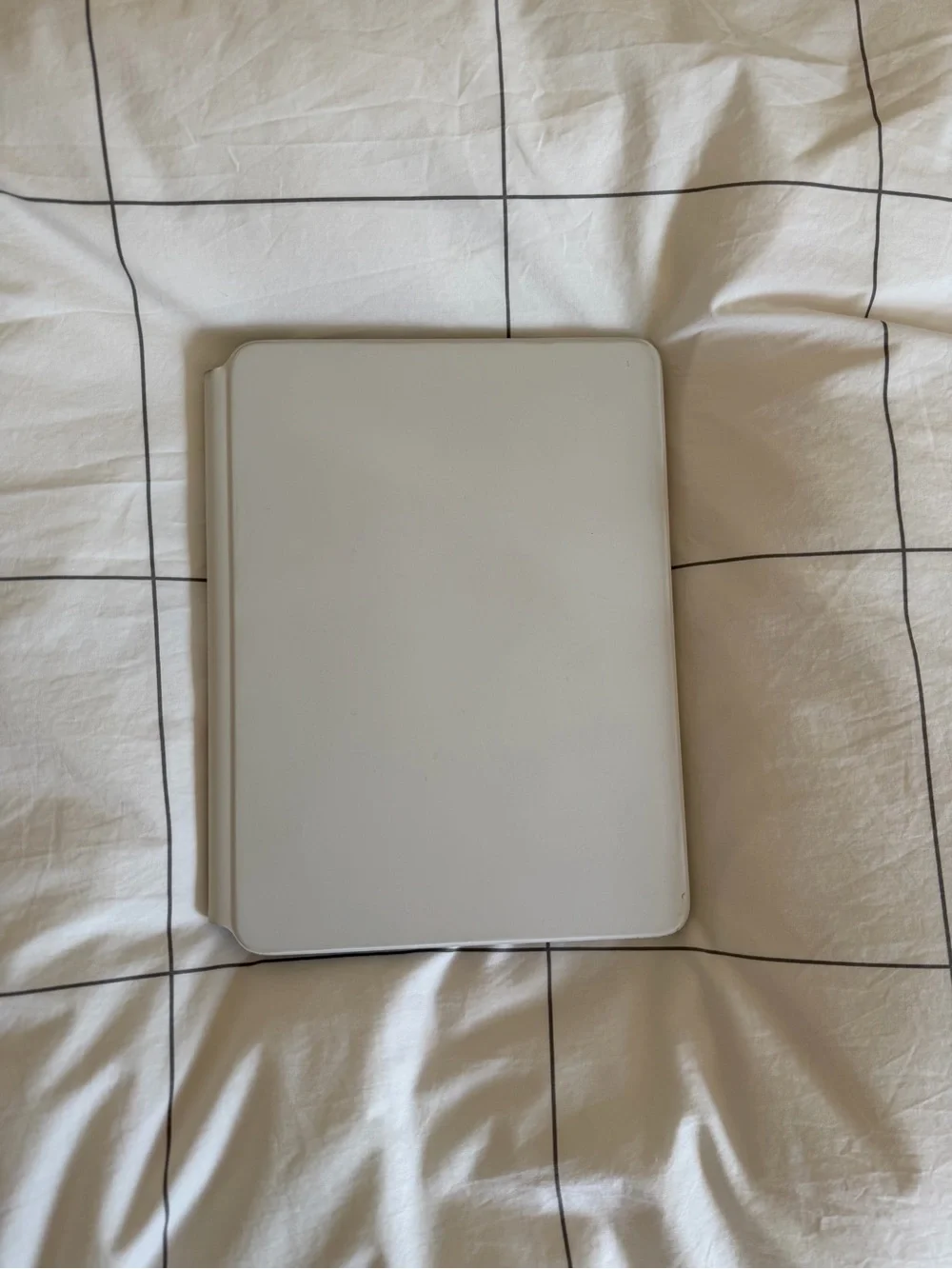 White Apple iPad Magic Keyboard (2021)